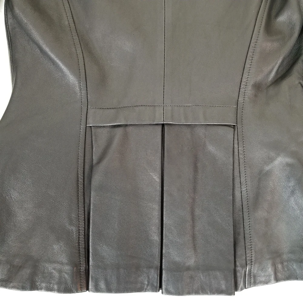 Peruvian Connection Sutton Place black leather jacket tab collar peplum NWOT 4 - Picture 5 of 11